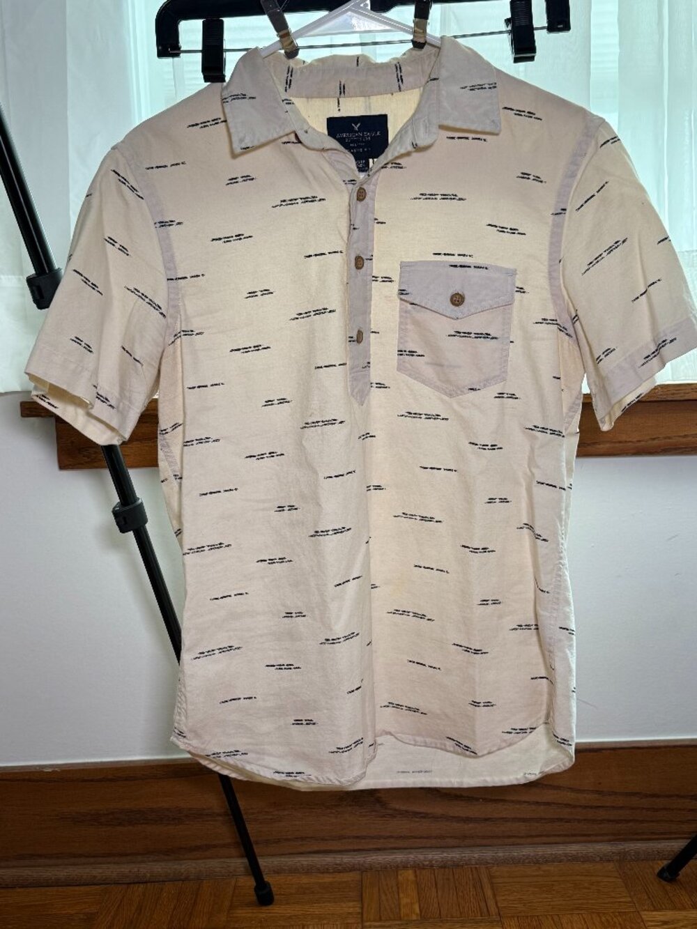 American Eagle cream short sleeve button down